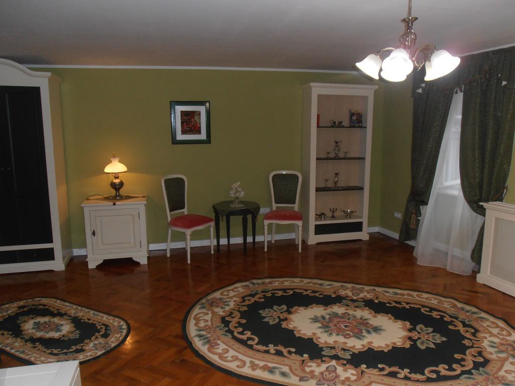 Zum Weissen Lamm Residence Sibiu Oda fotoğraf