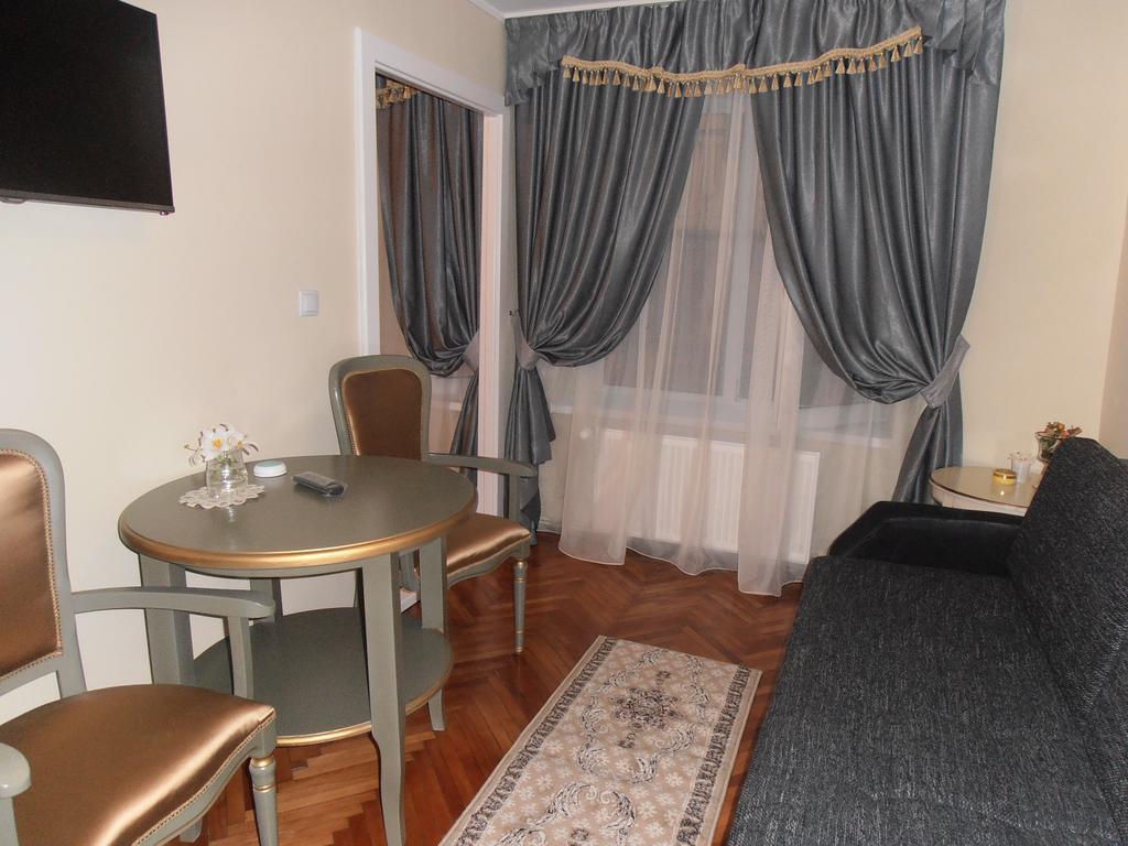 Zum Weissen Lamm Residence Sibiu Oda fotoğraf
